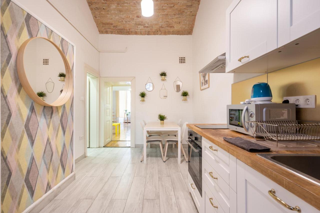 D20- Boutique Apartments, Best Location, By Bqa Budapest Exterior photo